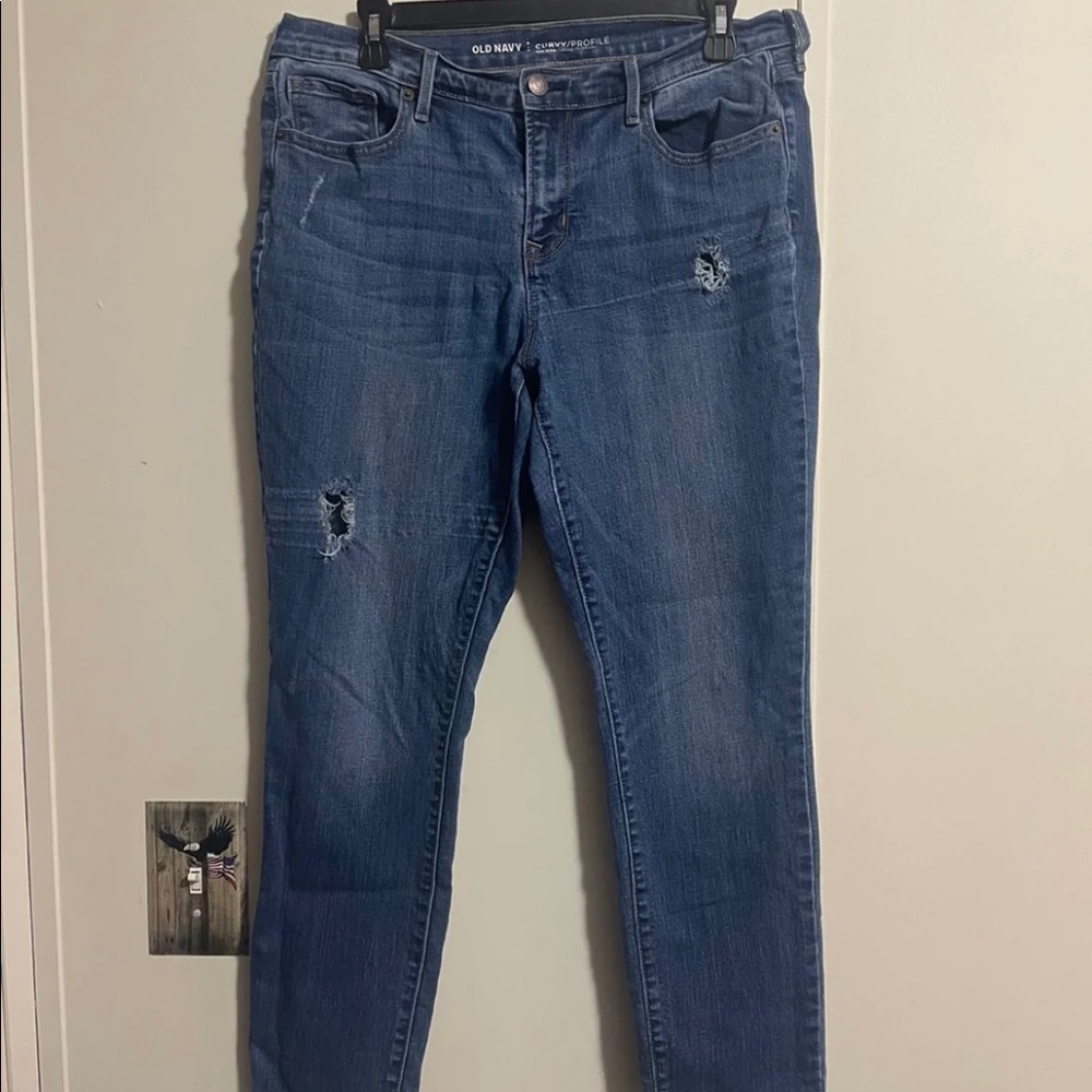 skinny distressed jeans